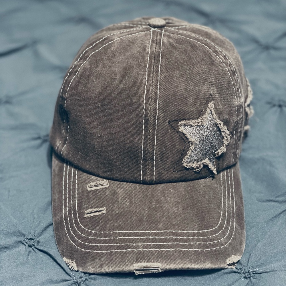 Women’s Distressed Gray Glitter Star Ponytail Cap NWOT